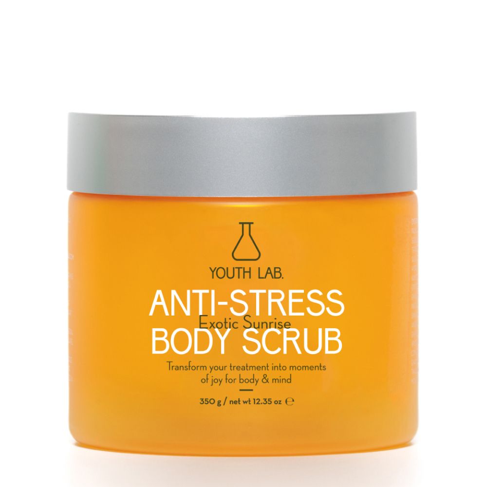 Runder, orangefarbener Tiegel mit silberfarbenem Deckel. Aufschrift: YOUTH LAB, ANTI-STRESS, BODY SCRUB, Exotic Sunrise. Inhalt: 350g.