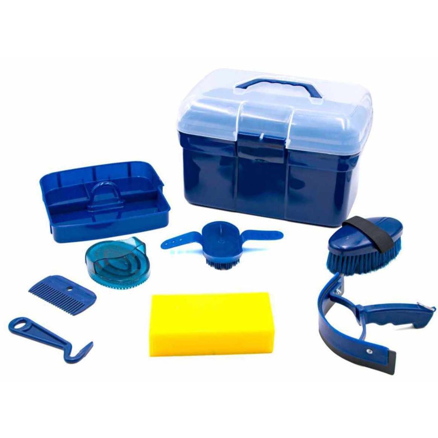 AMKA Putzbox MONDA, ein Set zur Pferdepflege. Das Set enthält eine blaue Box mit transparentem Deckel, eine Bürste, einen Hufkratzer, einen Schweißmesser, einen Schwamm und weitere Pflegeutensilien. Die Box ist geschlossen und die Utensilien sind angeordnet.