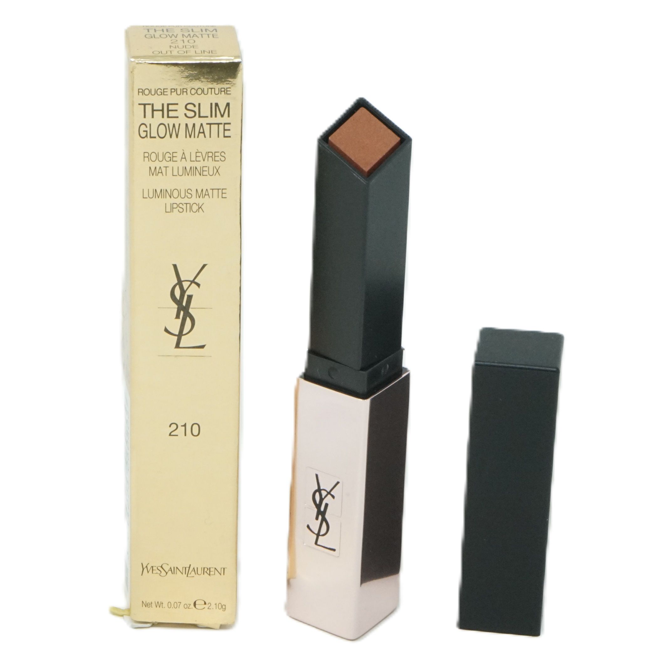 Lippenstift mit goldener Verpackung. Schwarze Kappe, rosafarbener Stift. Aufschrift: YSL, The Slim Glow Matte 210.