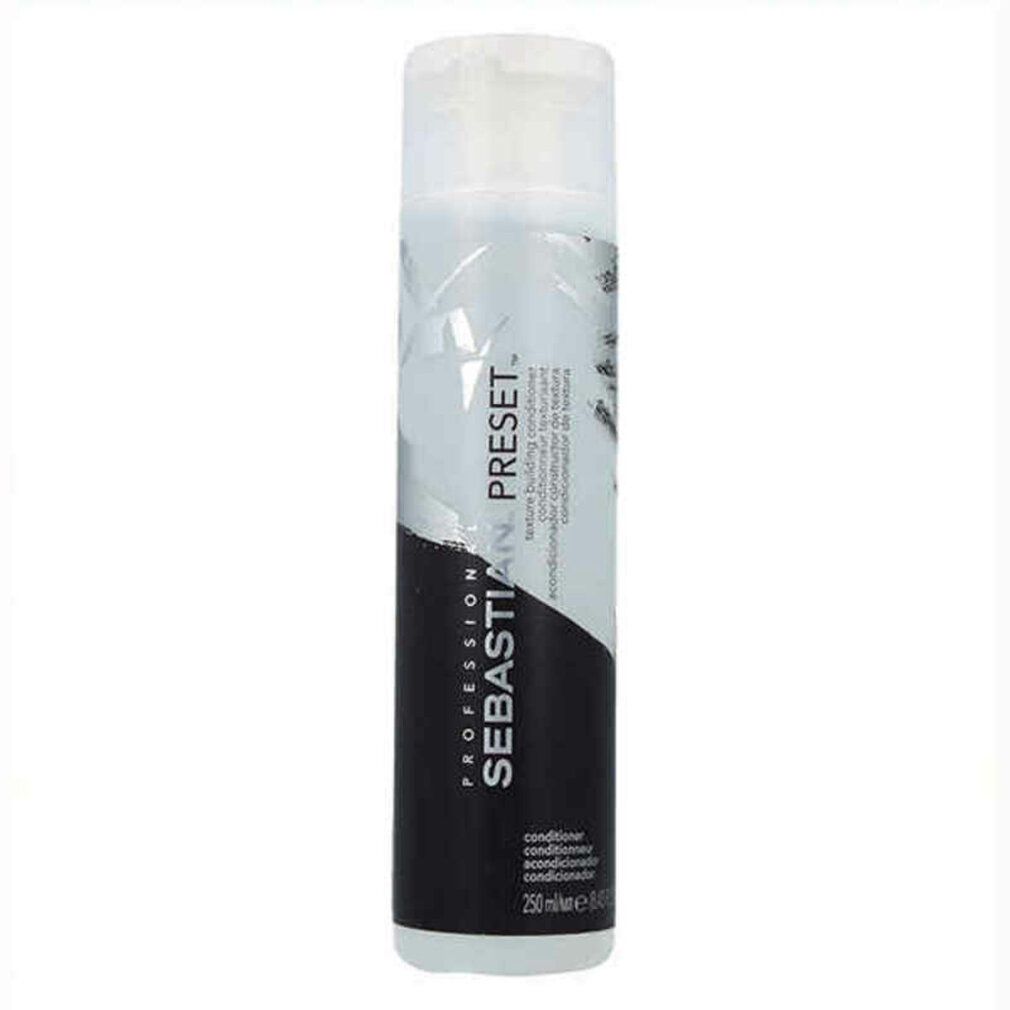 Conditioner-Flasche. Schwarz-weißes Design. Aufschrift: Sebastian. Preset. Textur-Conditioner. 250 ml.