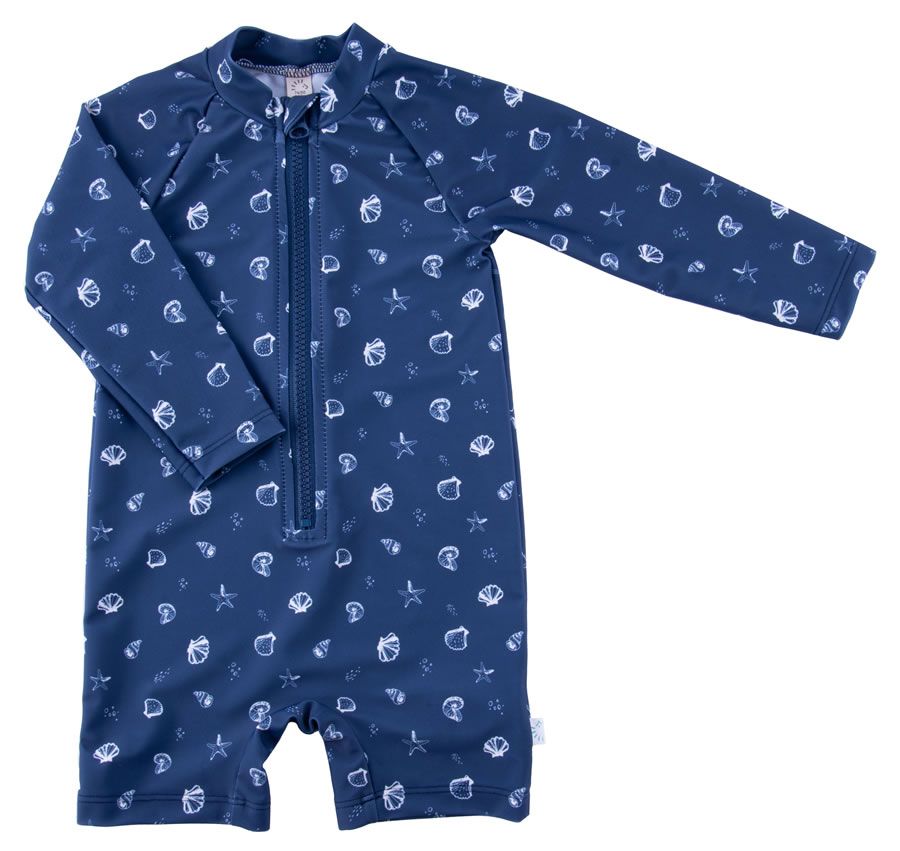 Blauer Overall-Schwimmanzug mit Muschel- und Sternenmuster. Langärmlig, Reißverschluss vorne, kurze Beine.
