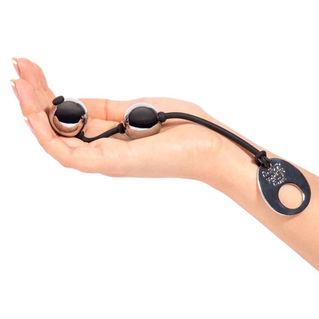 Liebeskugeln „Inner Goddess Silver Pleasure Balls“ von Fifty Shades of Grey