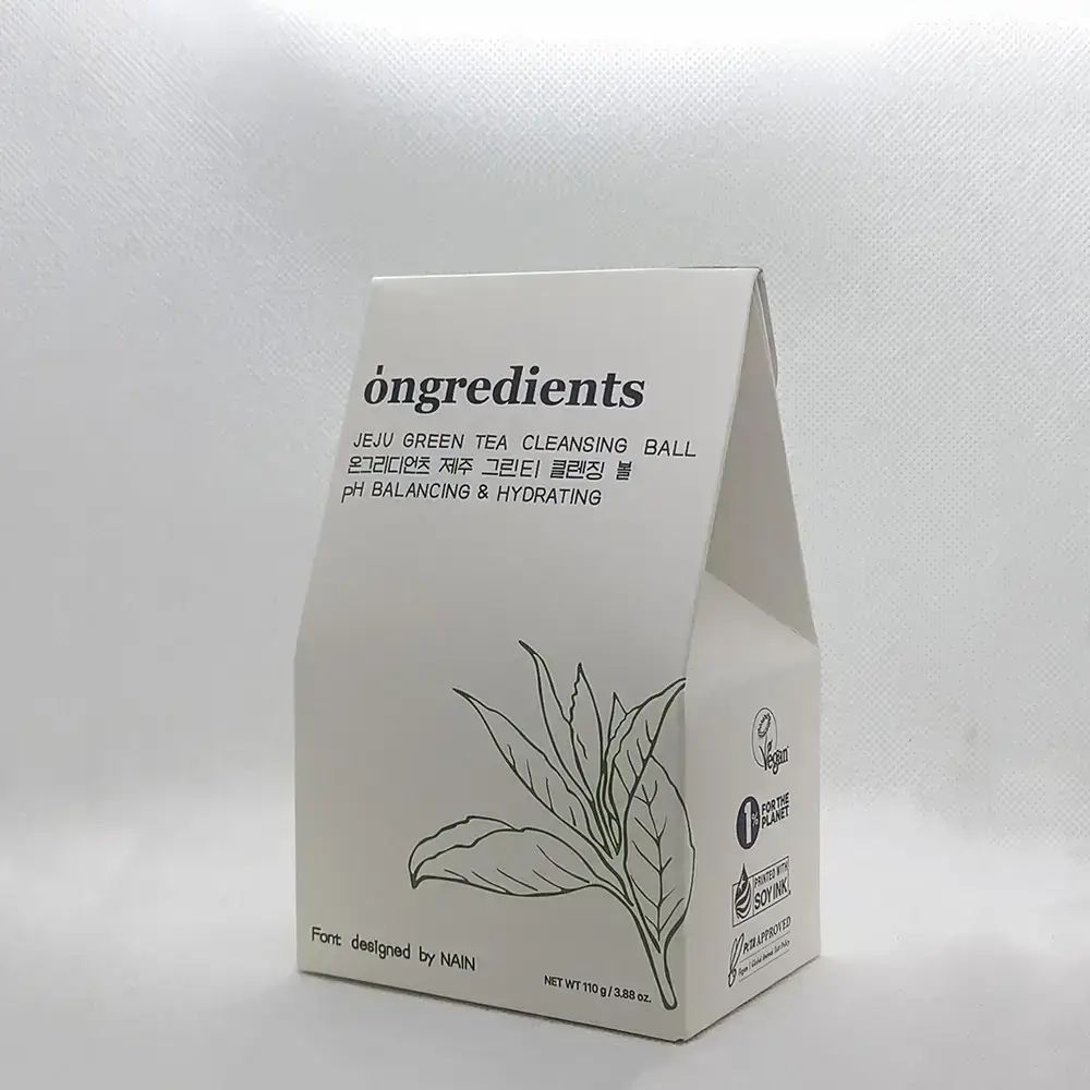 Verpackung: Weißer Karton mit Produktnamen 'ongredients'. Logo, Text in mehreren Sprachen. Vegan-Siegel.