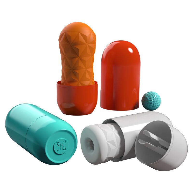 Drei Masturbatoren in Orange, Weiß und Türkis, teilweise zerlegt. Eine Kugel liegt daneben.