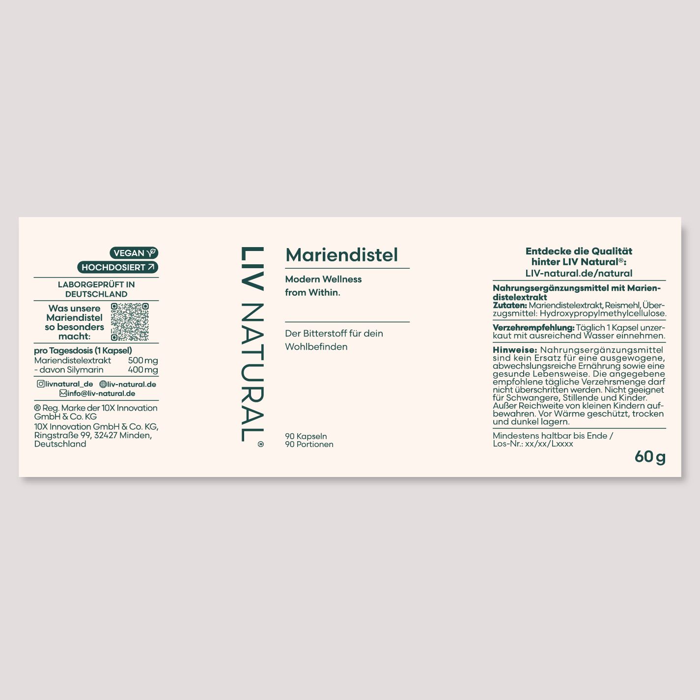 Produktverpackung mit Text. Enthält Informationen zu Inhaltsstoffen, Dosierung und Hersteller. Vegan-Siegel.