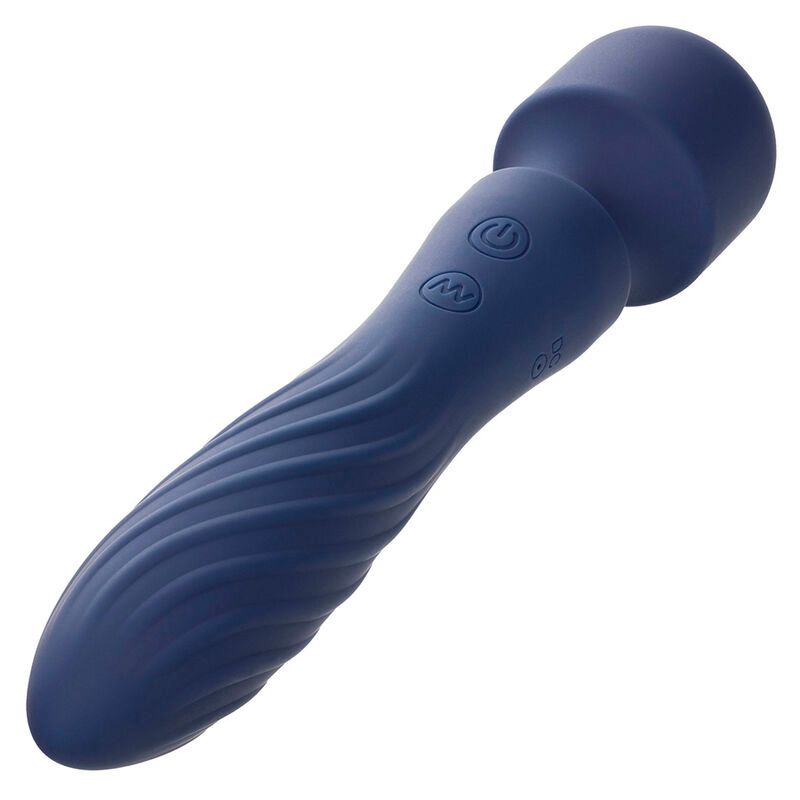 Blauer Vibrationsmassager mit gewelltem Griff und rundem Kopf. Zwei Knöpfe.