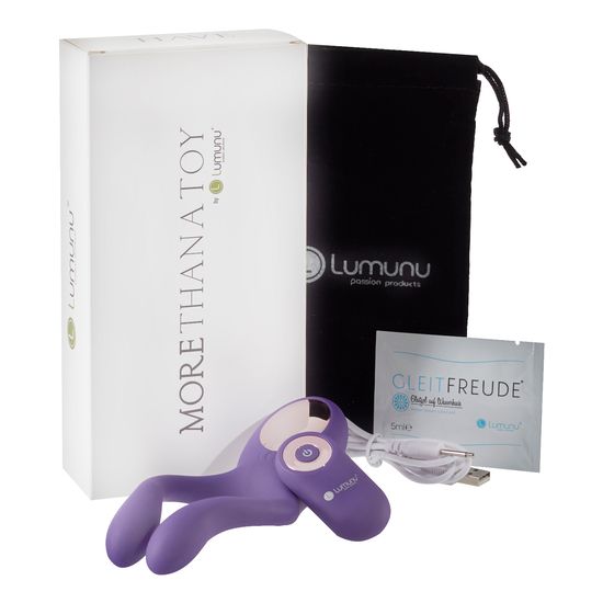 Produktverpackung mit Paarvibrator, Gleitmittel und Ladekabel. Der Vibrator ist lila.