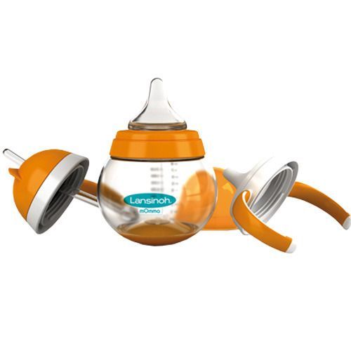 Trinkflasche mit orangefarbenen Elementen und Griffen. Mit transparentem Flaschenkörper und Messskala. Der Markenname Lansinoh ist sichtbar.