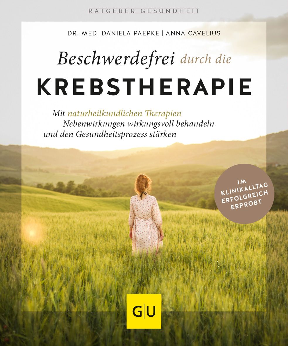 Buchcover: Beschwerdefrei durch die Krebstherapie. Titel, Autoren, Logo GU. Frau im Feld. Im Klinikalltag erfolgreich erprobt.