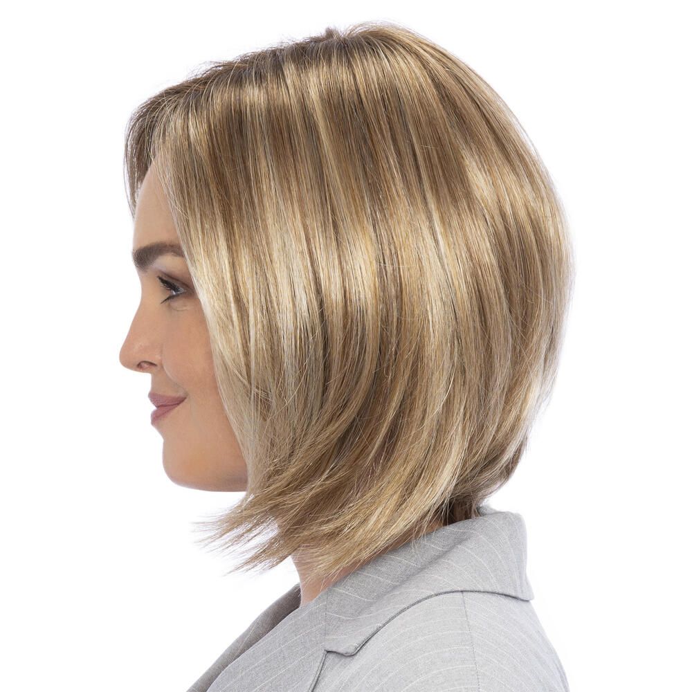 Perücke Megan von trendhair. Blondes Haar mit Strähnen, schulterlang, gestuft geschnitten. Seitenansicht.