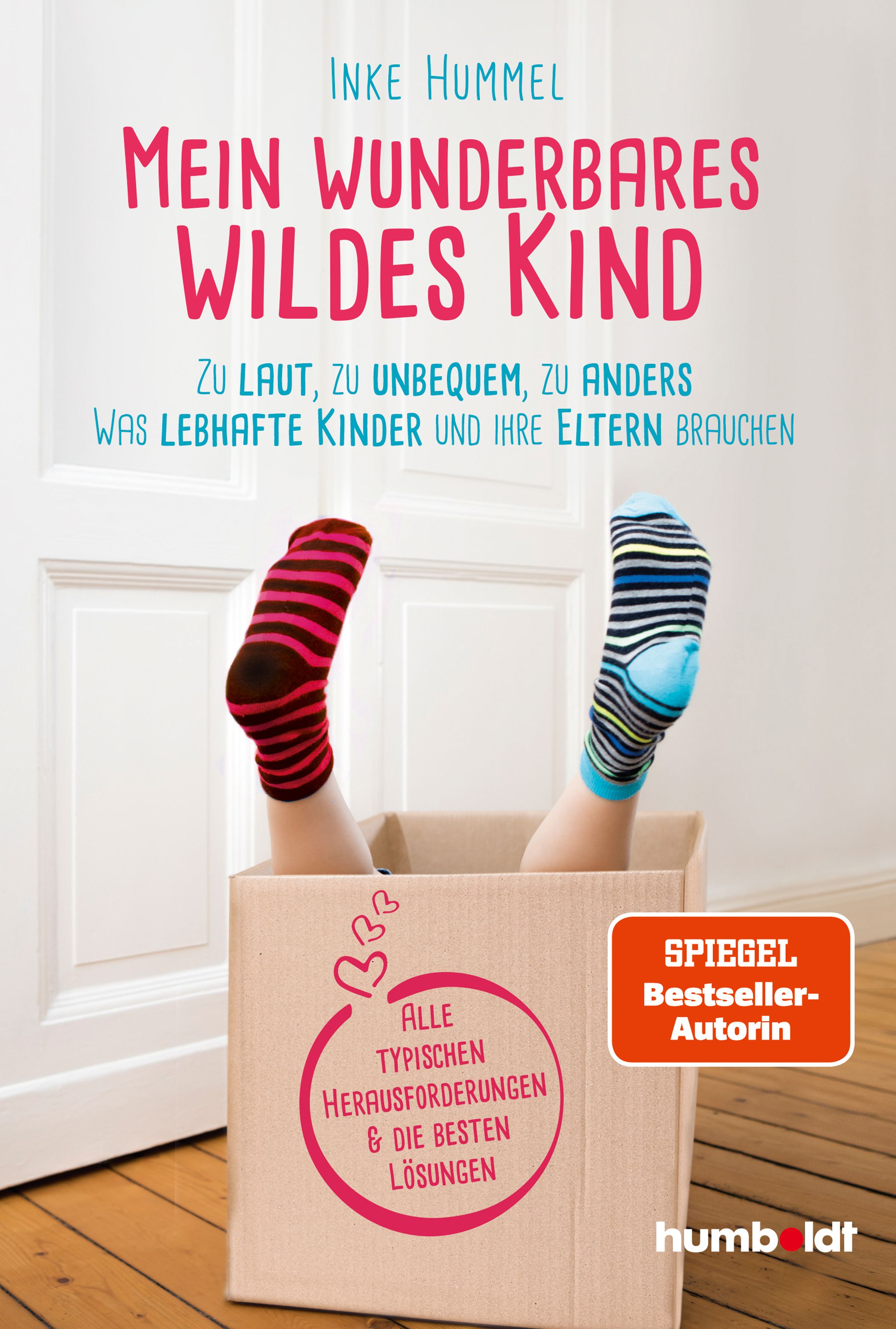 Buchcover mit Titel "Mein wunderbares wildes Kind". Füße in Socken stecken aus einer Pappschachtel. Aufdrucke: Autorin, Verlag, Bestseller.