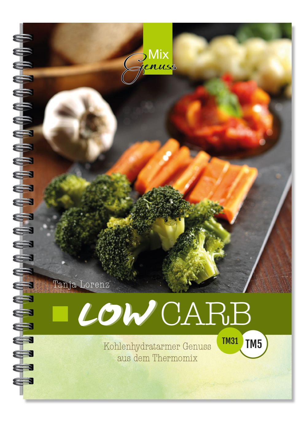 Spiralgebundenes Kochbuch mit dem Titel "LOW CARB". Auf dem Cover Gemüse, Knoblauch und Brot.