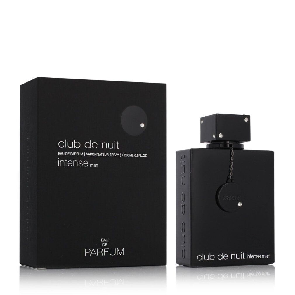 Schwarze Flasche und Karton. Text: "Club de Nuit Intense man" und "Eau de Parfum". Flasche mit Kappe und Anhänger.