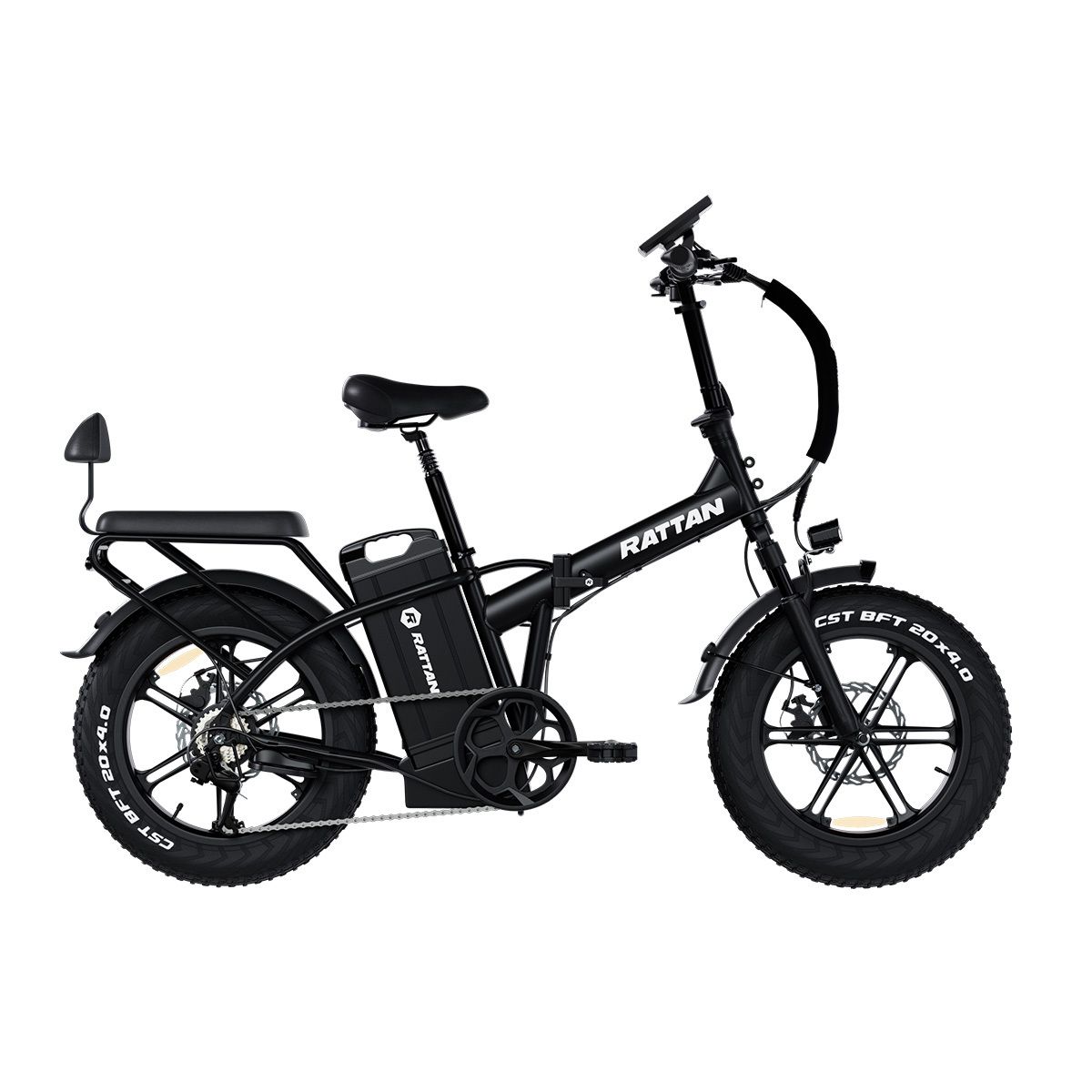 Schwarzes Elektrofahrrad mit RATTAN-Logo, breiten Reifen, Gepäckträger und abnehmbarem Akku. Shimano 7-Gang.