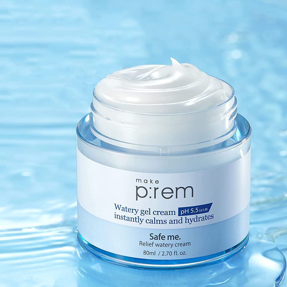 Creme-Glas mit weißem Deckel. Aufschrift: make p:rem, Watery gel cream, pH 5.5, Safe me. Relief watery cream. 80ml.