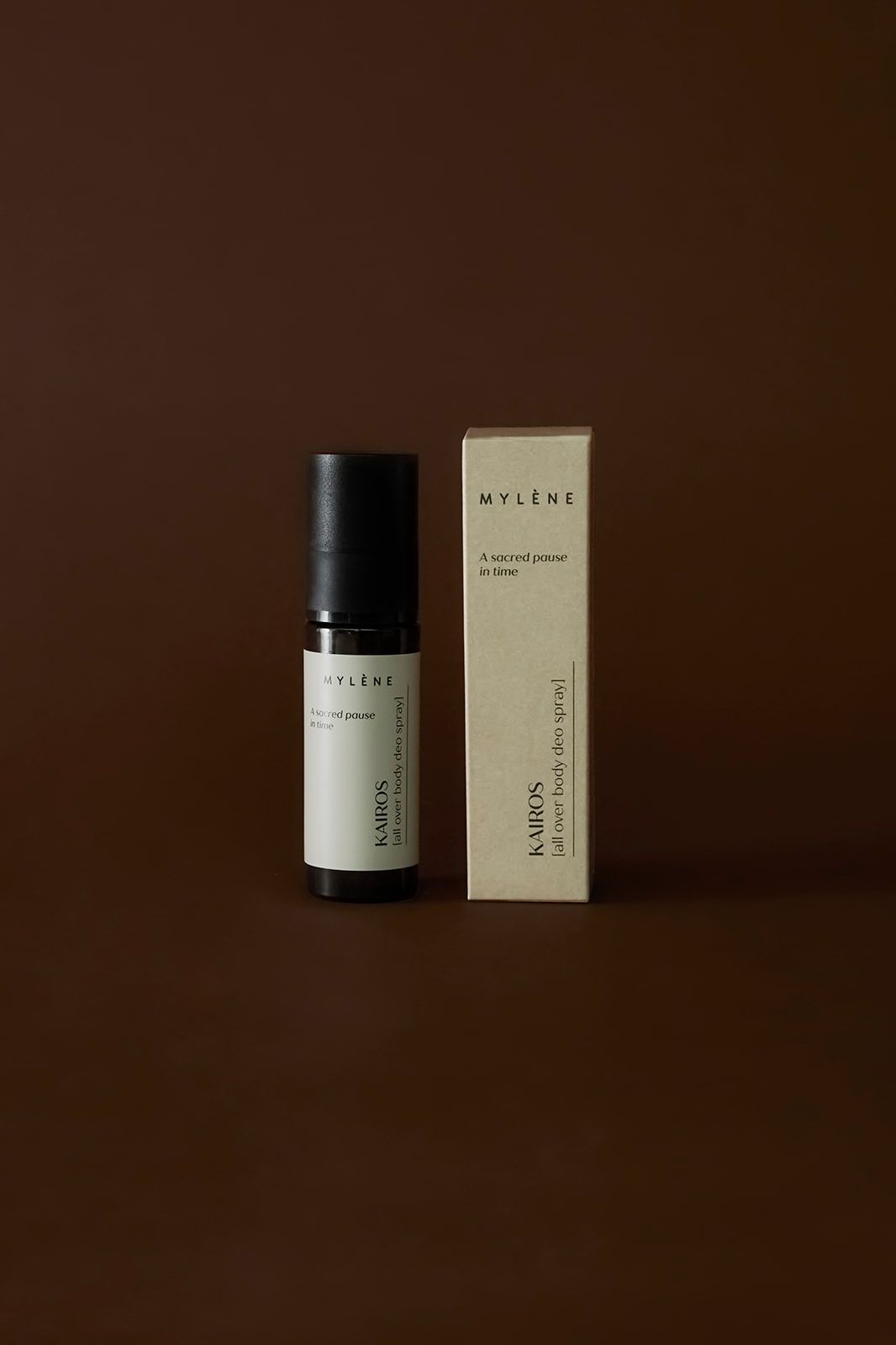 Kairos All Over Body Deo Spray – Sanfter All-over-Deospray mit warmem Amber & Holznoten