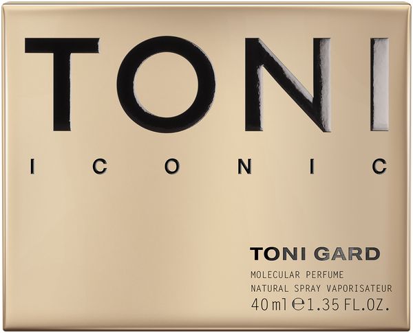 Goldfarbene Verpackung mit "TONI ICONIC" Schriftzug. Unten steht "TONI GARD" und weitere Informationen.