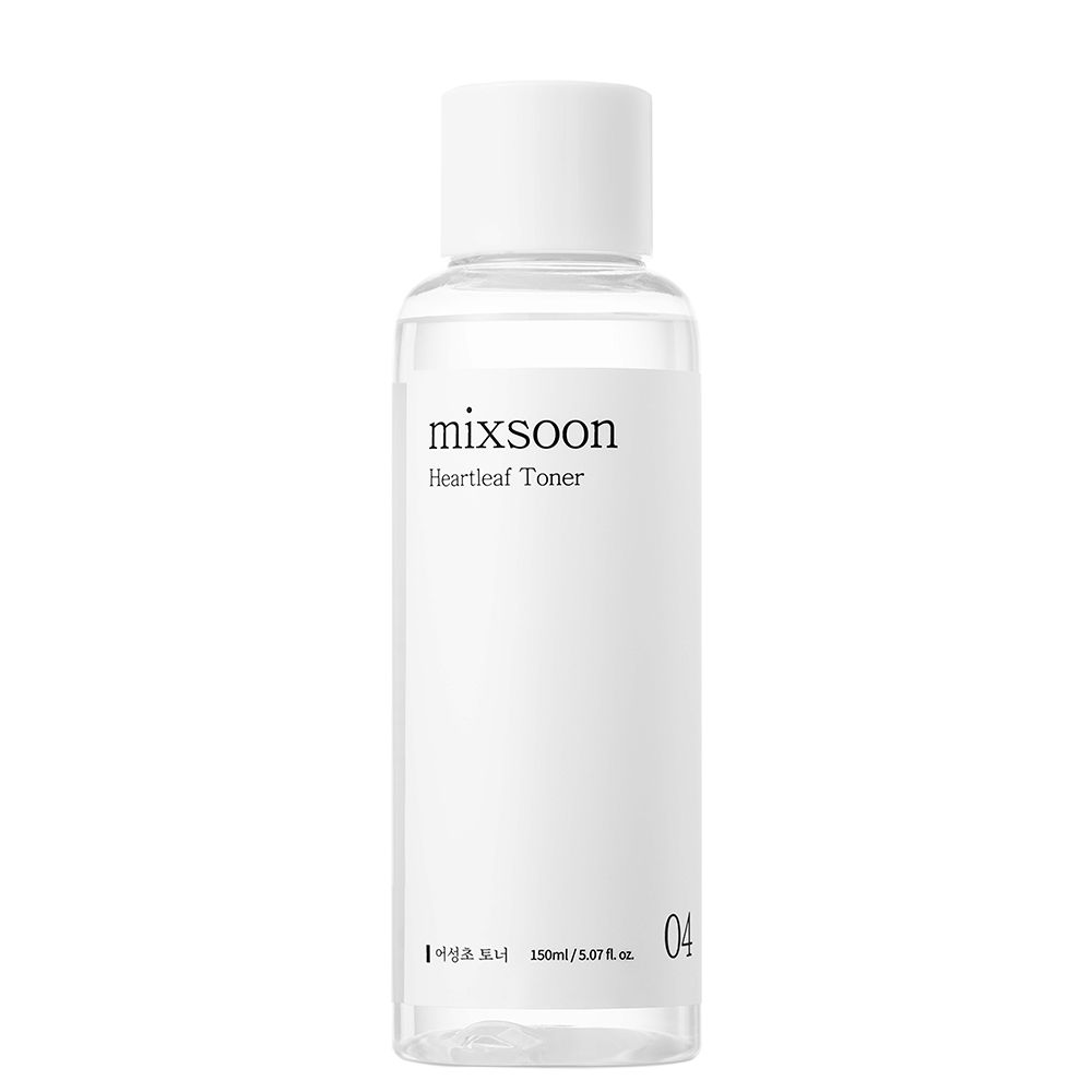 Mixsoon Heartleaf Toner in einer klaren Flasche mit weißem Deckel. Minimalistisches Etikett mit Produktnamen.