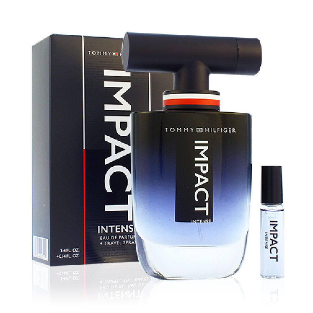 Tommy Hilfiger Impact Intense Flakon, Verpackung und Reisegröße. Schwarze Verpackung mit weißem Schriftzug. Flakon mit blauem Farbverlauf.
