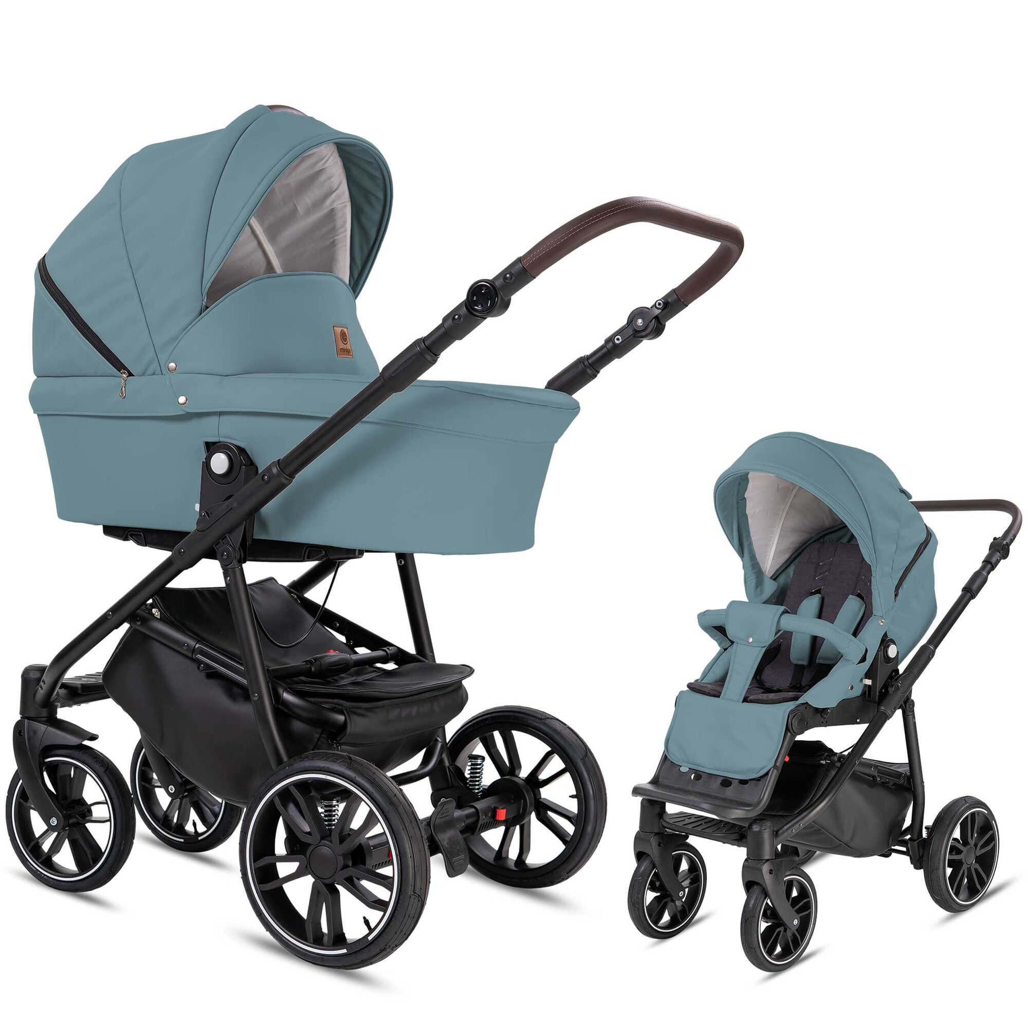 Kombikinderwagen in Blau-Grau mit schwarzem Gestell. Zwei Aufsätze: Babywanne und Sportsitz. Gel-Reifen, brauner Schiebegriff.