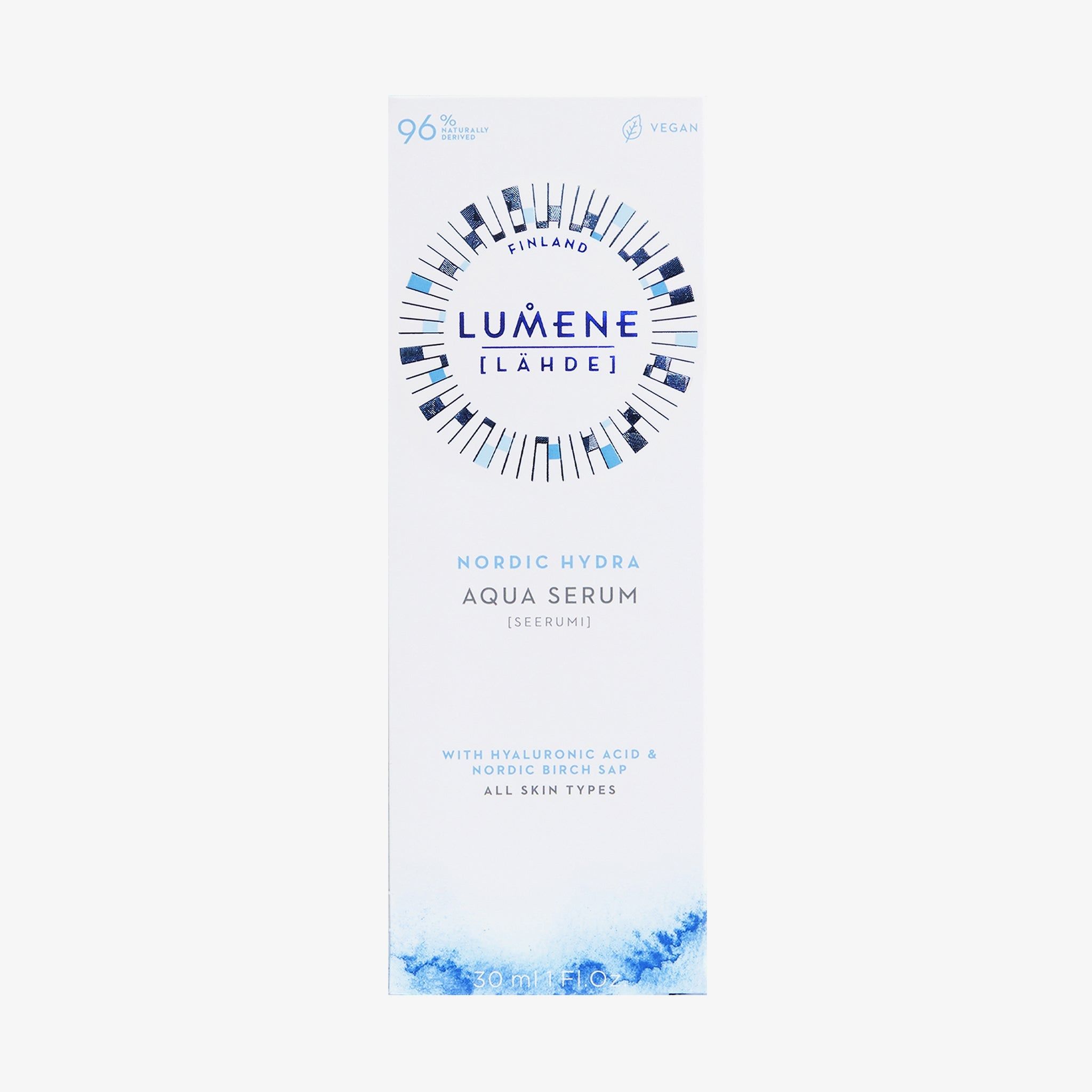 Hohe, weiße Verpackung mit Produktnamen und Logo. Aufschrift: Lumene [LAHDE] Nordic Hydra Aqua Serum.