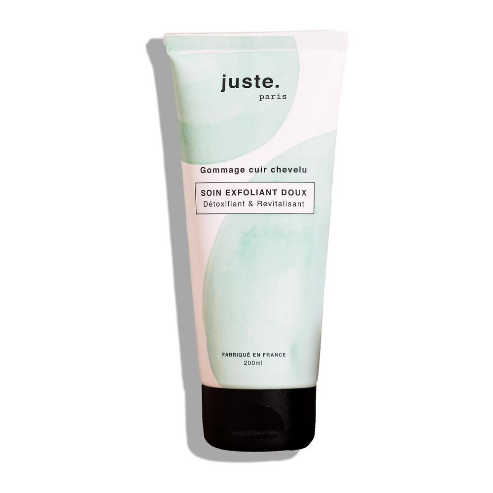 Grüne Tube mit der Aufschrift 'juste. paris soin exfoliant doux'.