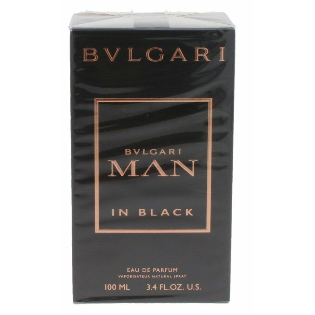 Schwarzer Karton mit Produktnamen und Marke Bvlgari. Text: Eau de Parfum.