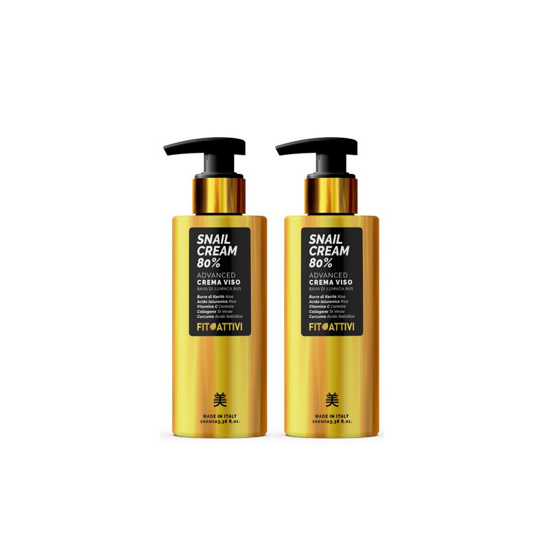 Zwei goldfarbene Flaschen mit schwarzem Pumpverschluss. Auf der Vorderseite steht "SNAIL CREAM 80%". Darunter "ADVANCED CREMA VISO".