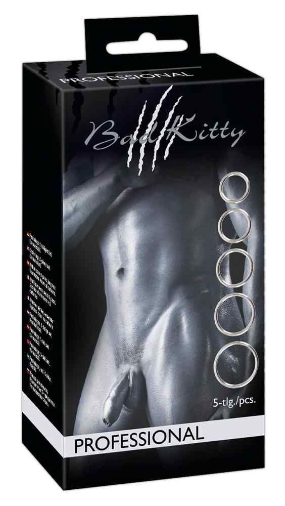 Schwarze Verpackung mit Produktabbildung. Aufschrift "Bad Kitty" und "PROFESSIONAL". 5 Metallringe sind abgebildet.