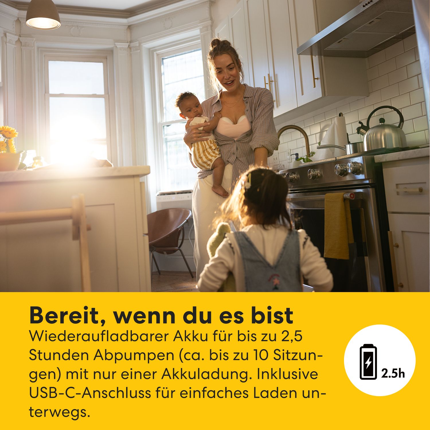 Frau mit Kindern. Milchpumpe im BH. Text: Bereit, wenn du es bist. Akku für bis zu 2,5 Stunden. USB-C.