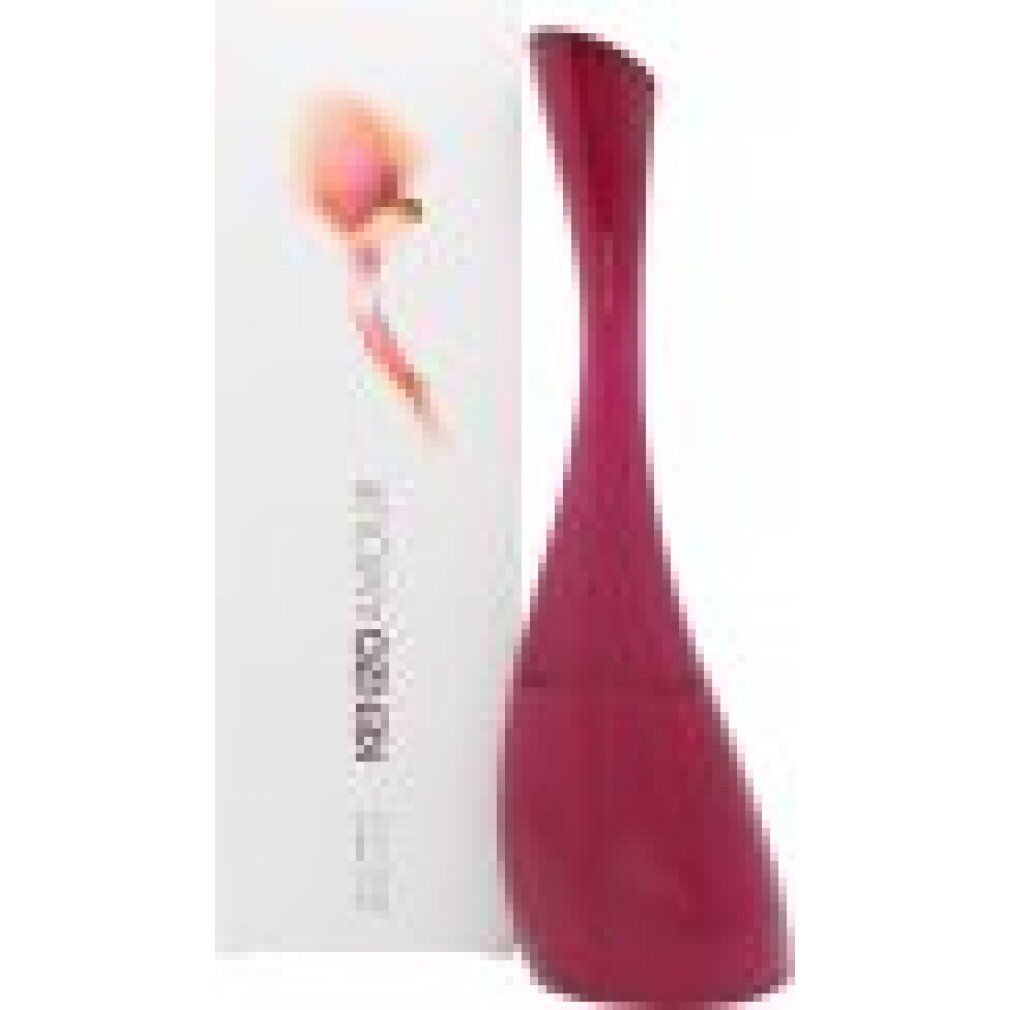Roter Flakon und weiße Verpackung mit Logo und floralem Design. Text: Kenzo Amour Eau de Parfum.