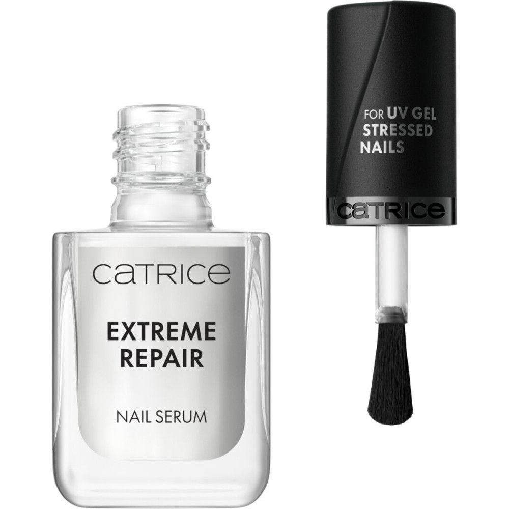 Catrice Extreme Repair Nagel-Serum. Klare Glasflasche mit schwarzem Deckel und Pinsel. Text: Extreme Repair, Nail Serum.