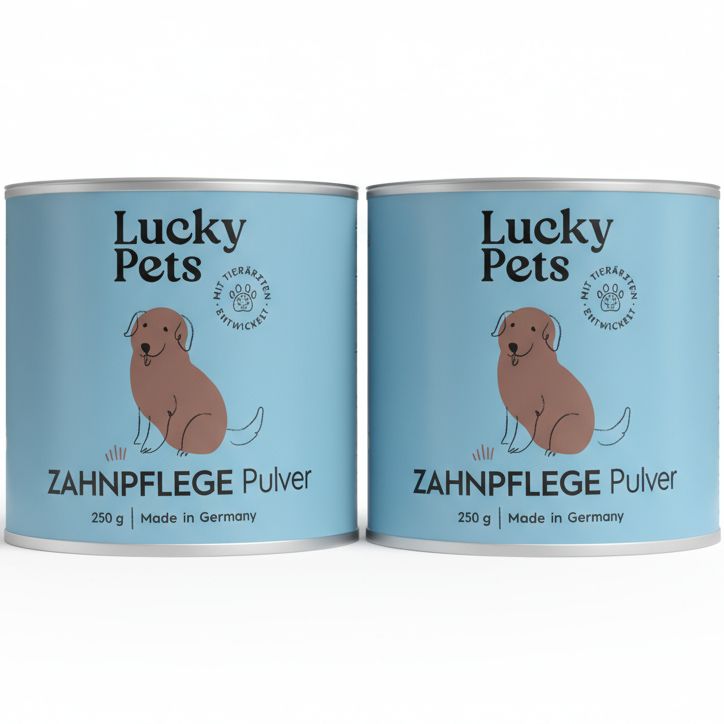 Zwei Dosen Zahnpflegepulver. Blaue Dosen mit braunem Hund und Logo: Lucky Pets. Text: Zahnpflege Pulver, 250g, Made in Germany.
