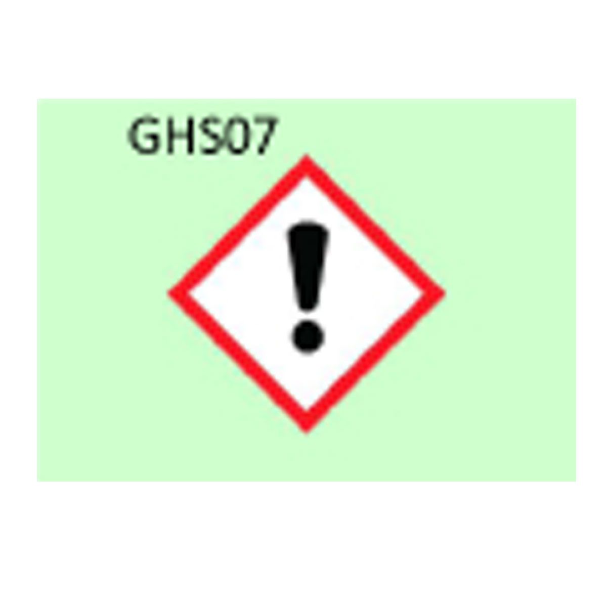 Gefahrensymbol GHS07 Ausrufezeichen in rotem Quadrat auf hellgrünem Hintergrund.