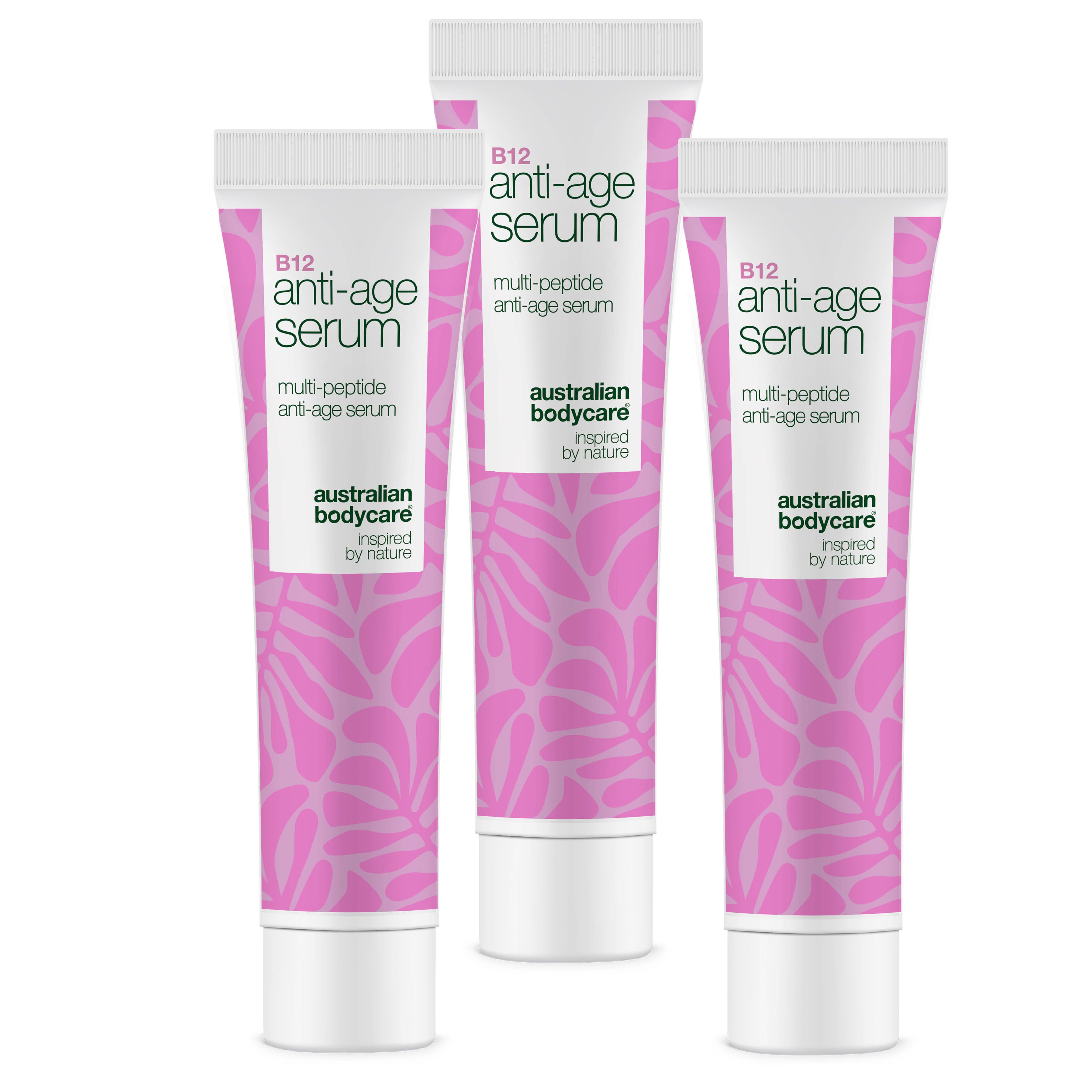 Drei Tuben Australian Bodycare Anti-Age Serum B12. Weiß-rosa Design, Produktname und Logo sichtbar.