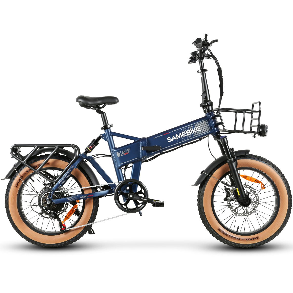 Blaues SAMEBIKE XWLX09-II E-Bike. Korb vorne, Gepäckträger hinten. Braune Reifen. 7-Gang-Schaltung.