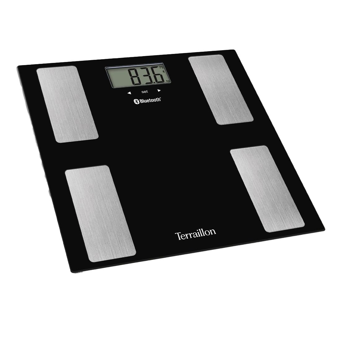 Bilancia nera con aree di contatto argentate. Display digitale del peso. Logo Bluetooth. Marchio Terraillon. Vista prospettica.