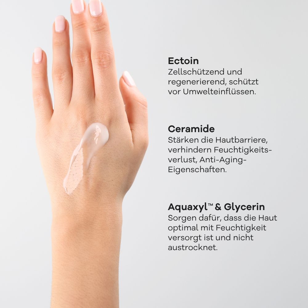Creme-Probe auf einer Hand mit Text über Inhaltsstoffe.