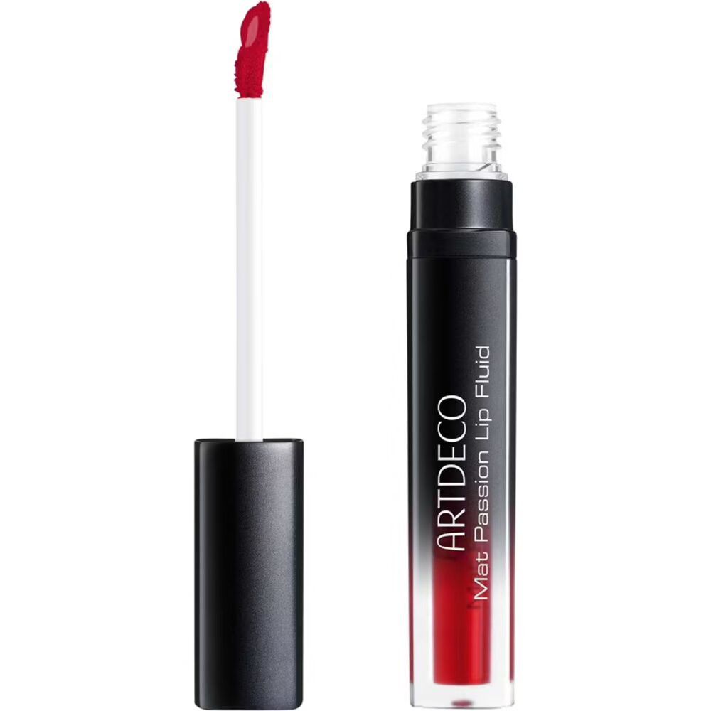 Artdeco Mat Passion Lip Fluid. Schwarzer Deckel, transparente Hülse mit rotem Inhalt. Applikator sichtbar.
