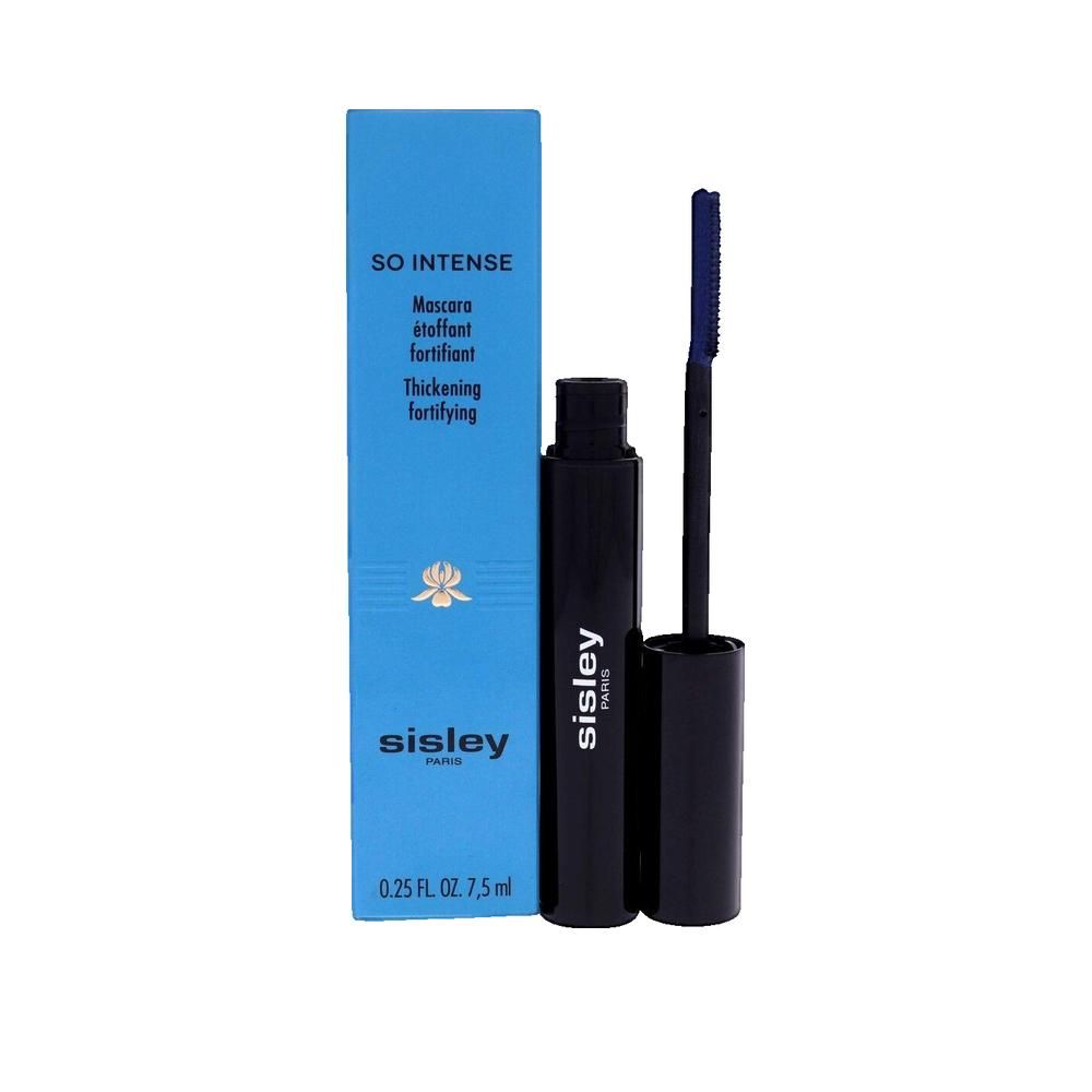 Blaue Verpackung mit Produktname und -details. Schwarze Mascara mit blauer Bürste.