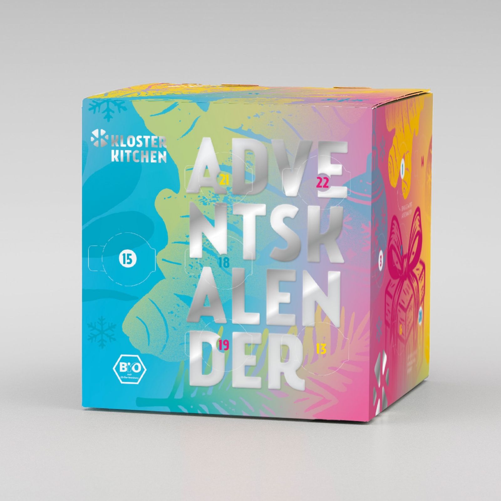 Detailansicht eines Adventskalenders mit geöffneter Tür und Flaschenhals.