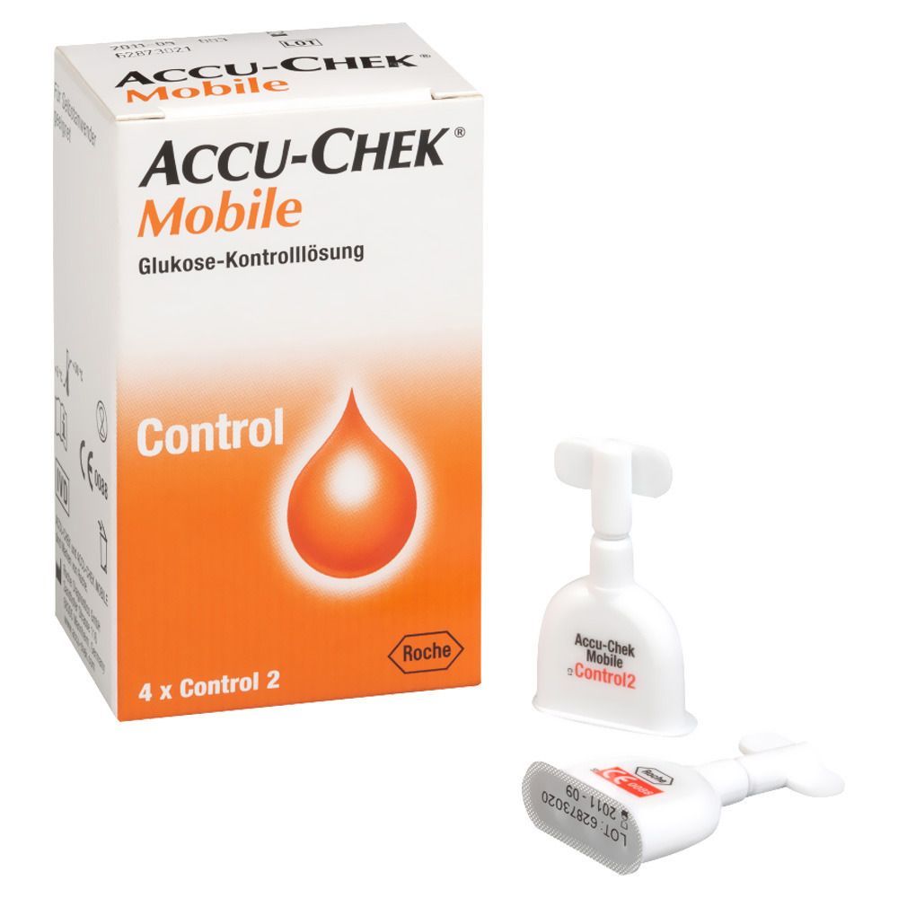 Schachtel mit ACCU-CHEK Mobile Kontrolllösung. Enthält 4 Kontrolllösungen. Zwei Sprühflaschen liegen daneben. Aufschrift: Control 2.