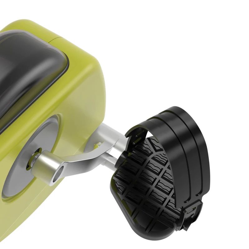 Nahaufnahme des Pedals. Schwarzes Pedal mit Riemen. Gelbes Gehäuse. Metallarm.