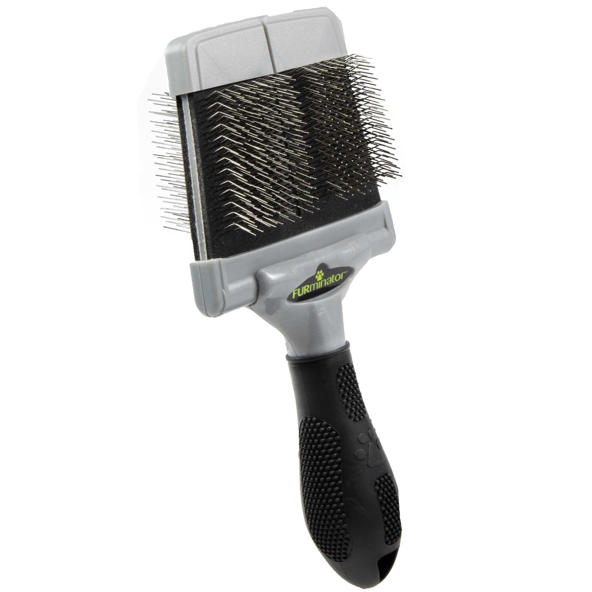 Zupfbürste mit grauem Griff und schwarzen Borsten. Der Griff hat eine ergonomische Form. Mit Furminator-Logo.