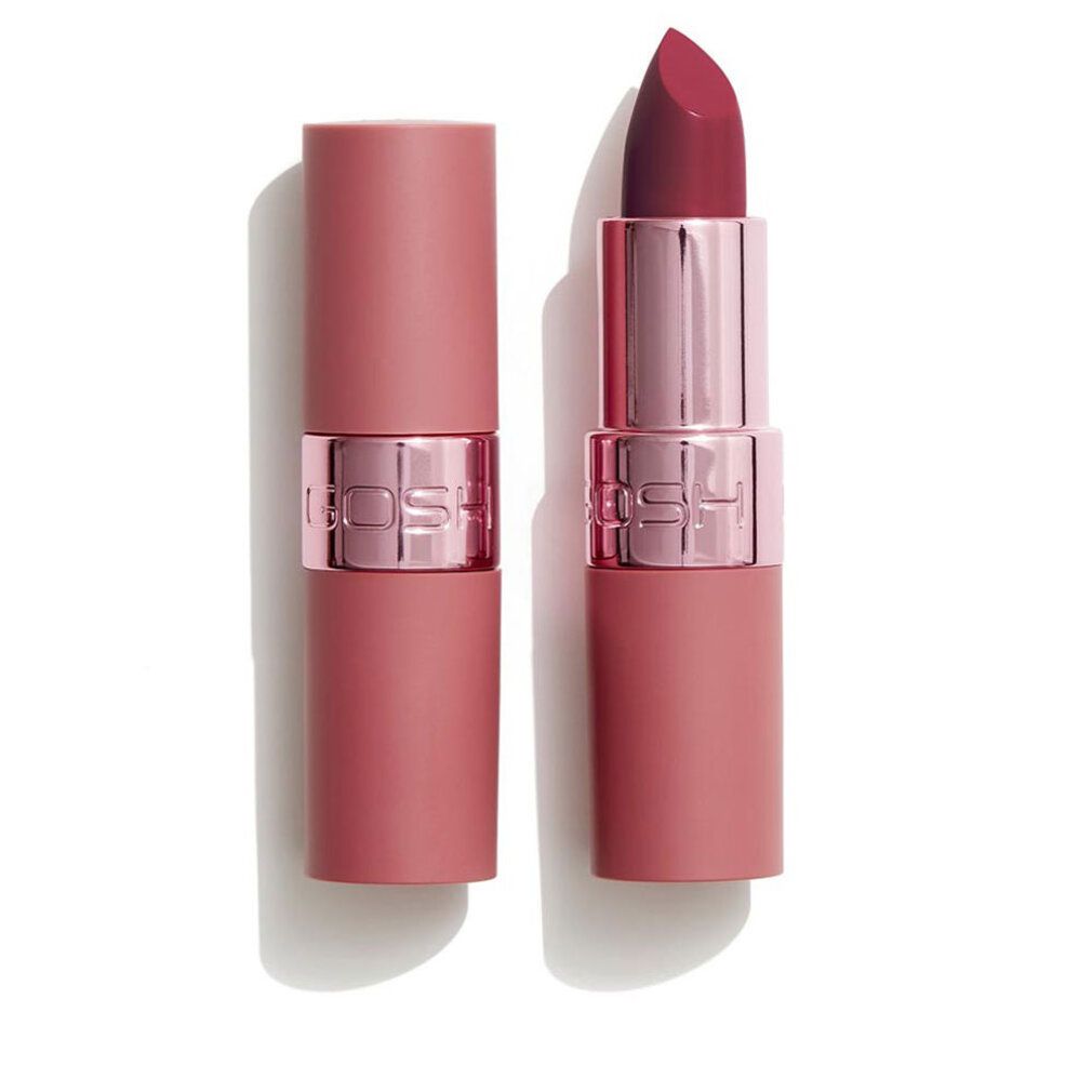 Zwei Lippenstifte mit rosafarbenen Gehäusen, einer geöffnet. Der Schriftzug GOSH ist auf dem Gehäuse sichtbar.