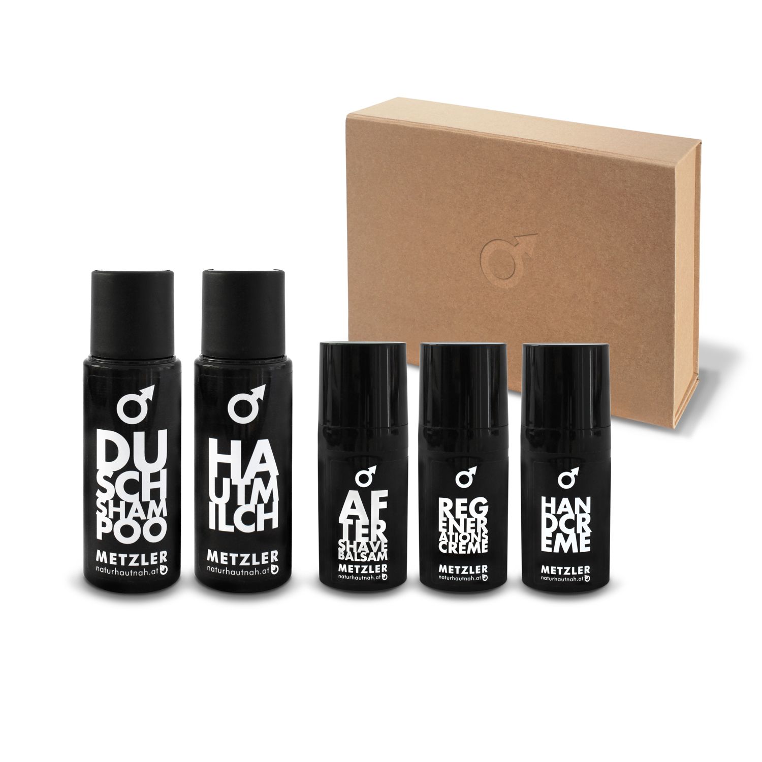 Geschenkset mit fünf schwarzen Flaschen und einer braunen Box. Auf den Flaschen stehen Produktnamen wie Shampoo und After Shave.