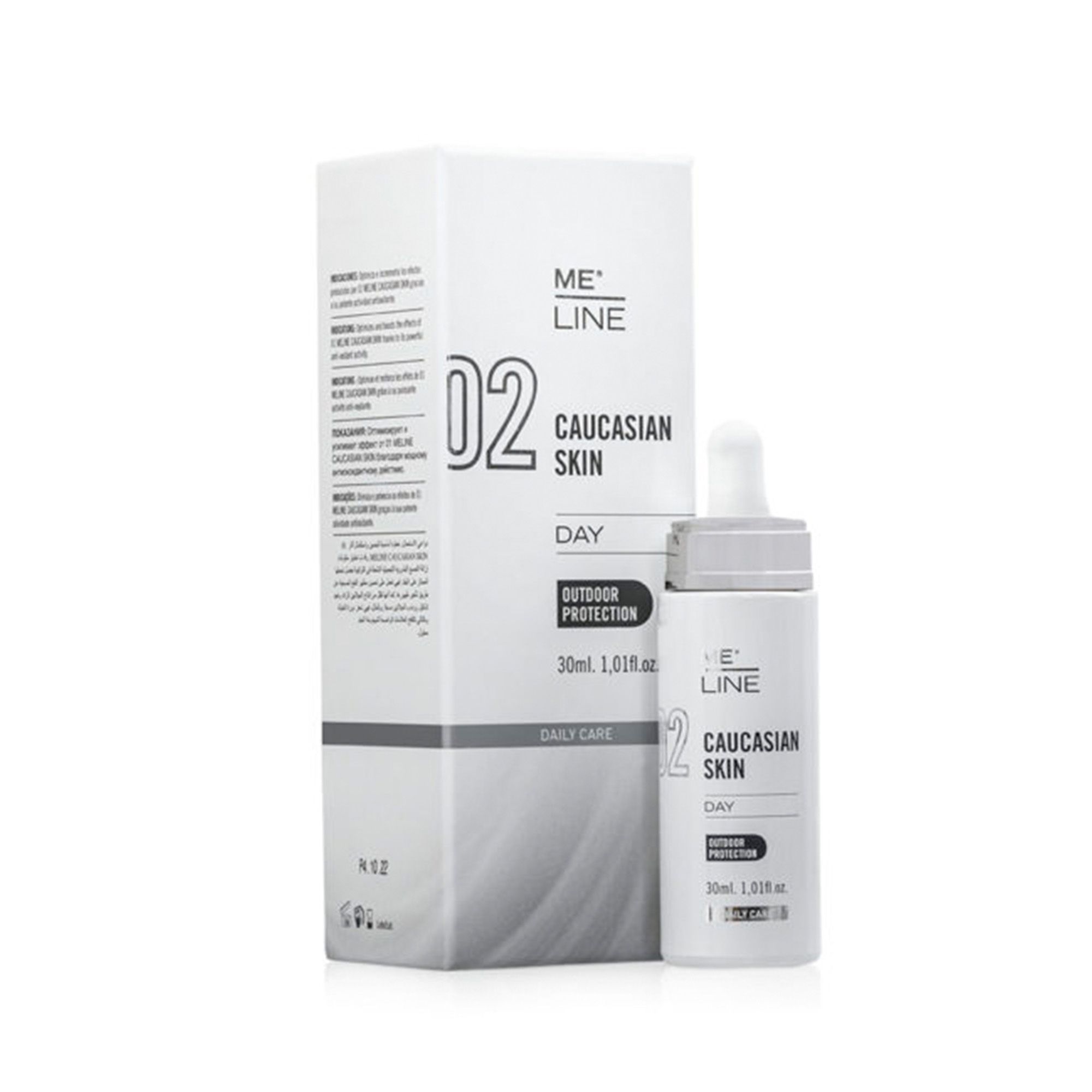 Weiße Verpackung und Flasche. Aufschrift: ME LINE 02 CAUCASIAN SKIN DAY. Outdoor Protection. 30ml.