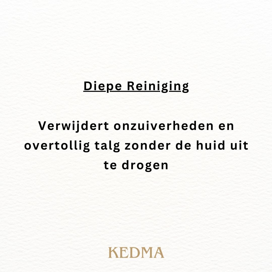 Tekst op crèmekleurige achtergrond: Diepe Reiniging. Verwijdert onzuiverheden en overtollig talg zonder de huid uit te drogen.