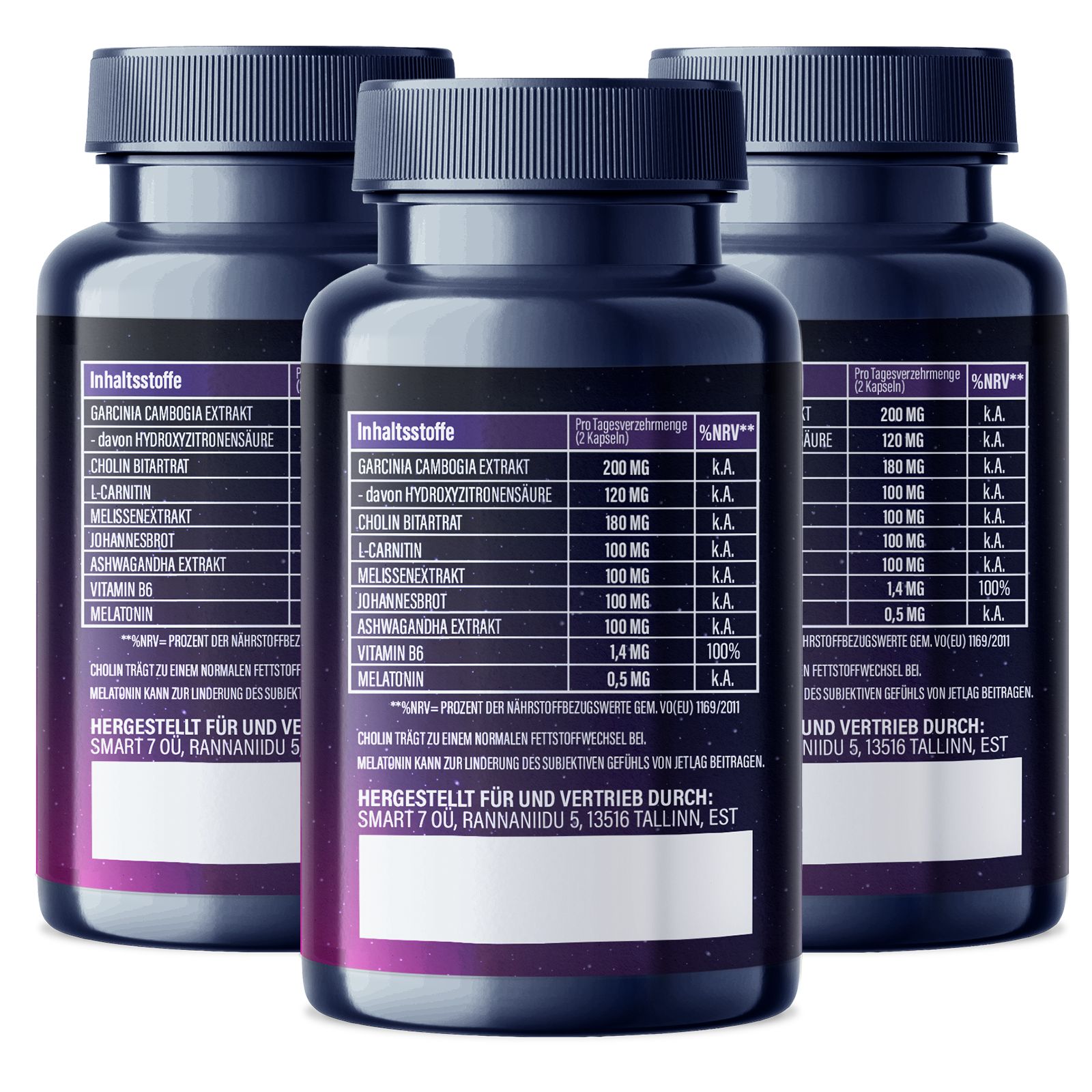 Drei Flaschen mit Inhaltsstoffangaben. Dunkelblaue Flaschen mit schwarzem Deckel. Text: Inhaltsstoffe, Nährwertangaben, Hersteller.