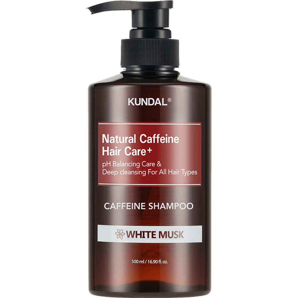 Braune Pumpflasche KUNDAL Natural Caffeine Hair Care+ Shampoo, 500 ml, White Musk.